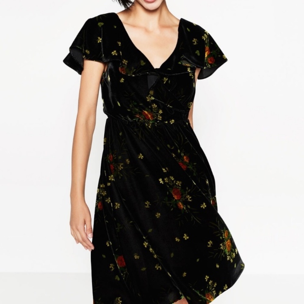 ZARA PRINTED VELVET SHORT CAP SLEEVE DRESS BRAND NEW WITH TAGS SMALL